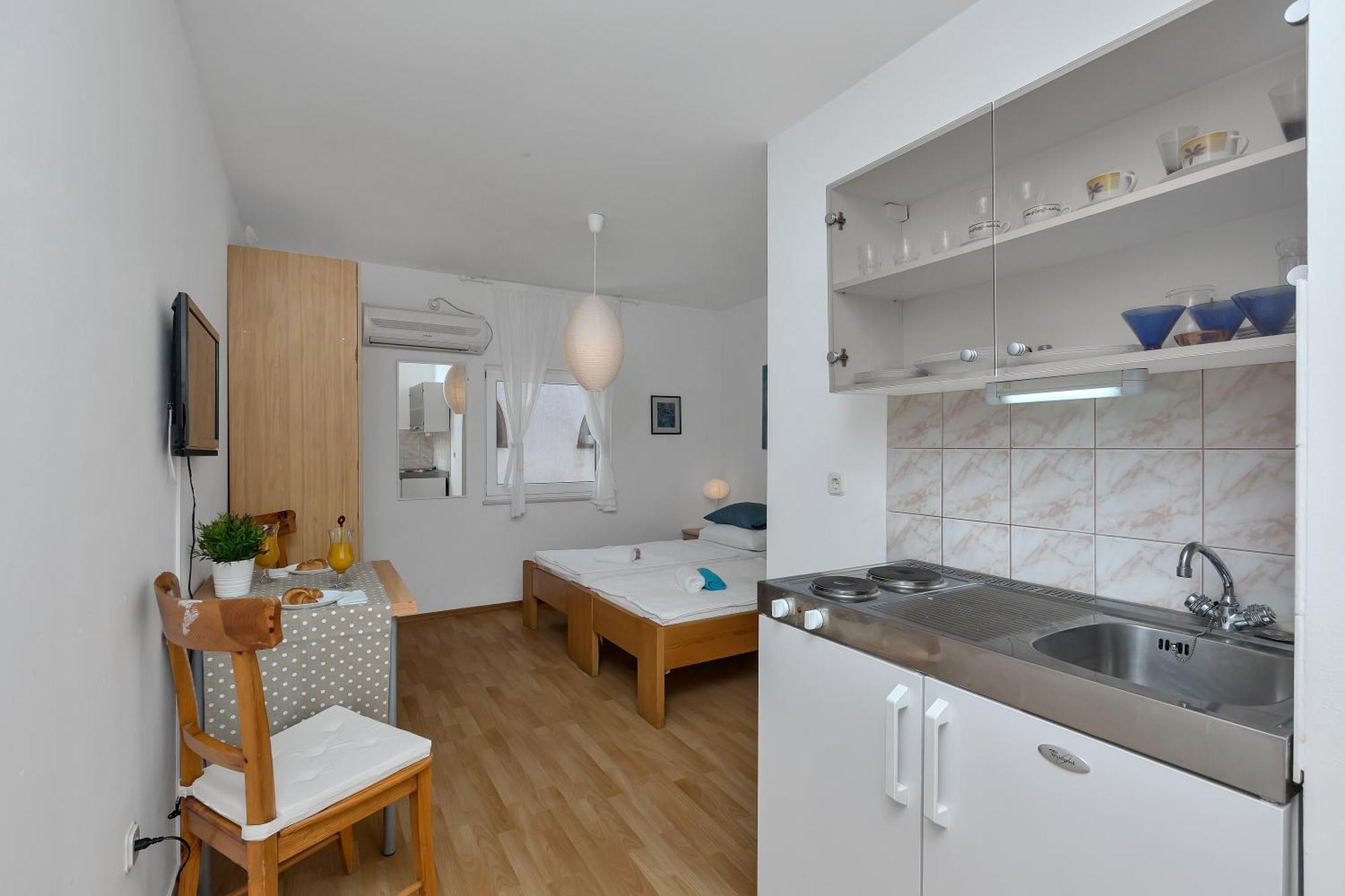 Apartments Marija Makarska Bagian luar foto