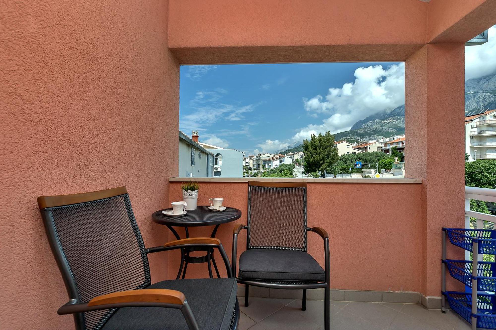 Apartments Marija Makarska Bagian luar foto