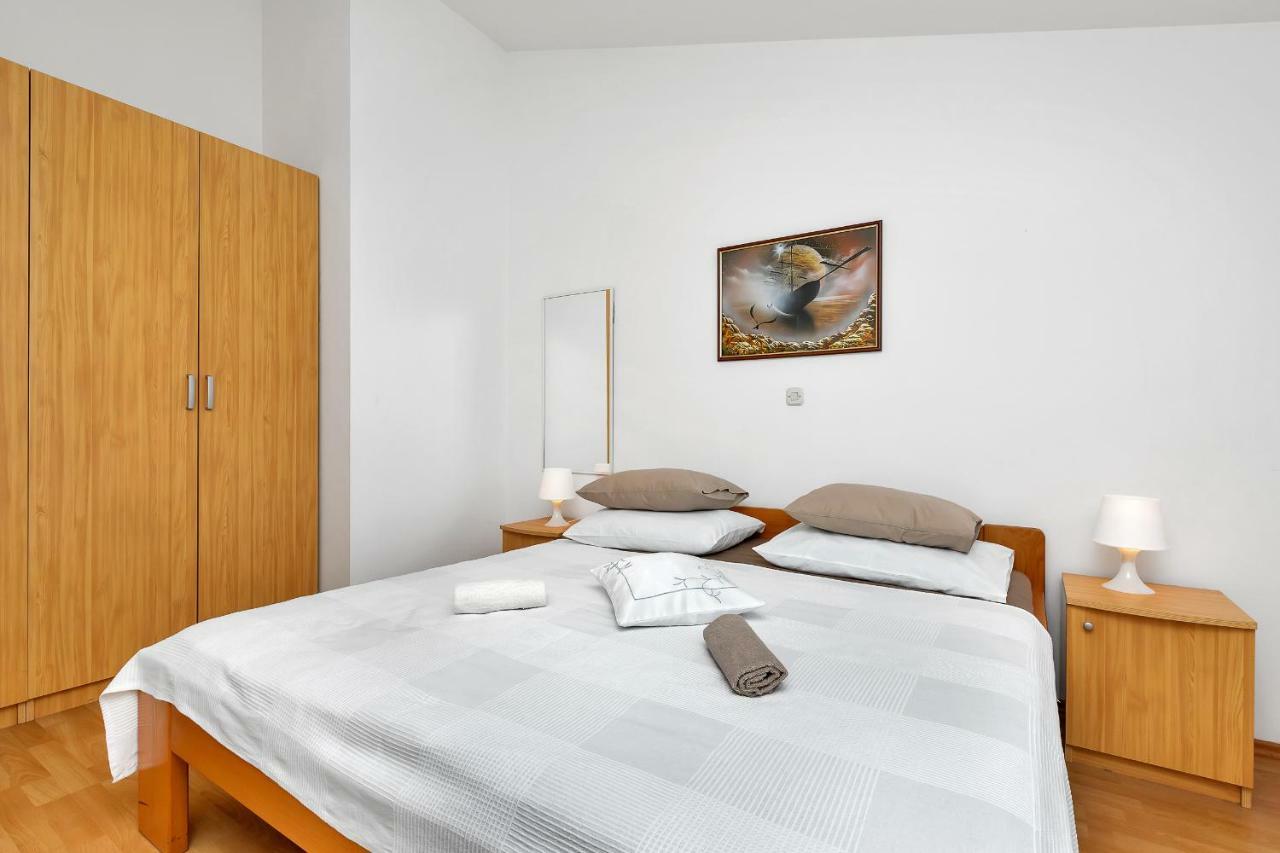 Apartments Marija Makarska Bagian luar foto
