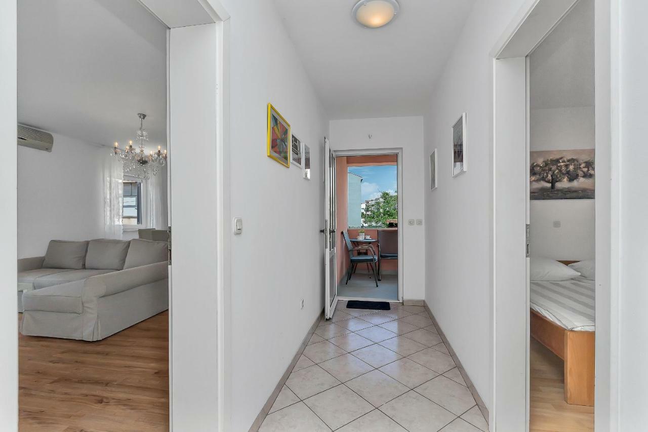 Apartments Marija Makarska Bagian luar foto