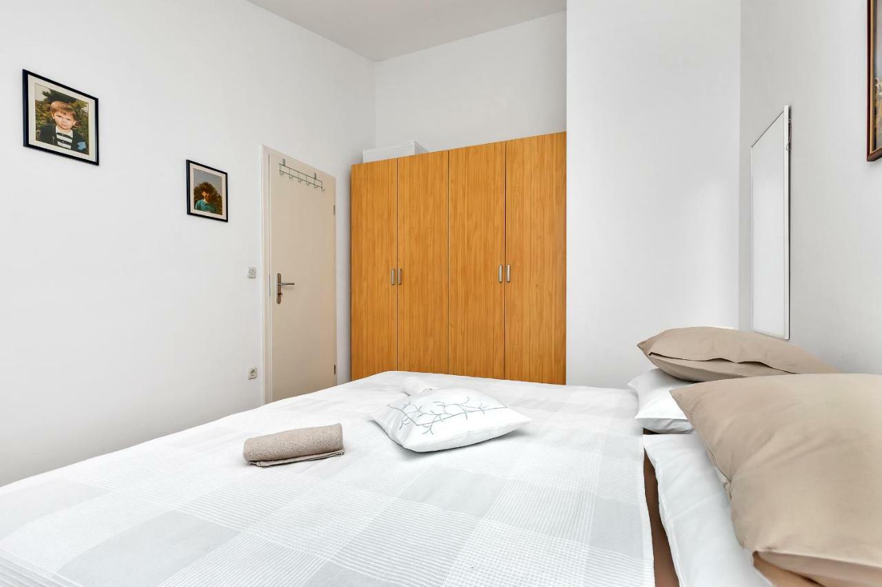 Apartments Marija Makarska Bagian luar foto