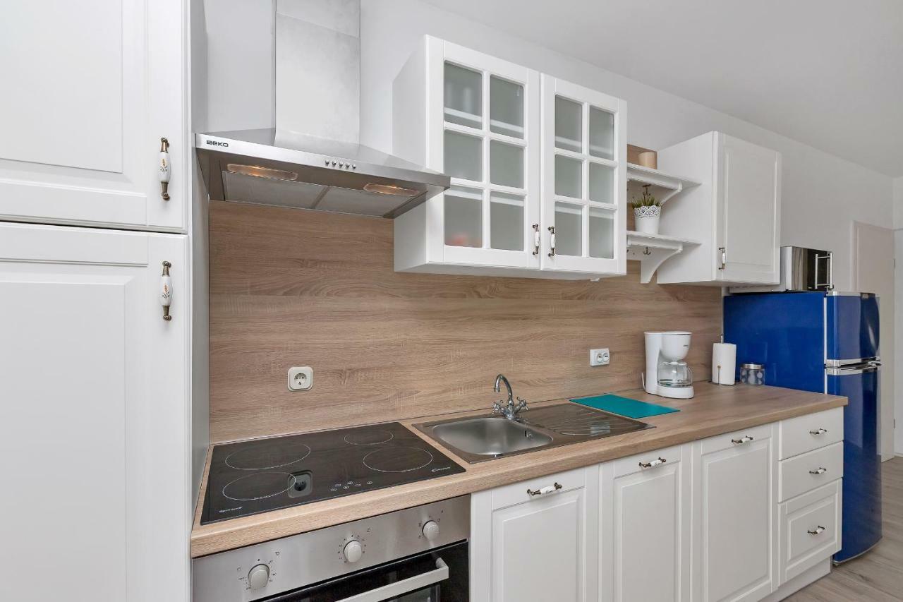 Apartments Marija Makarska Bagian luar foto