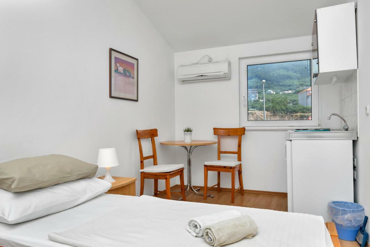 Apartments Marija Makarska Bagian luar foto
